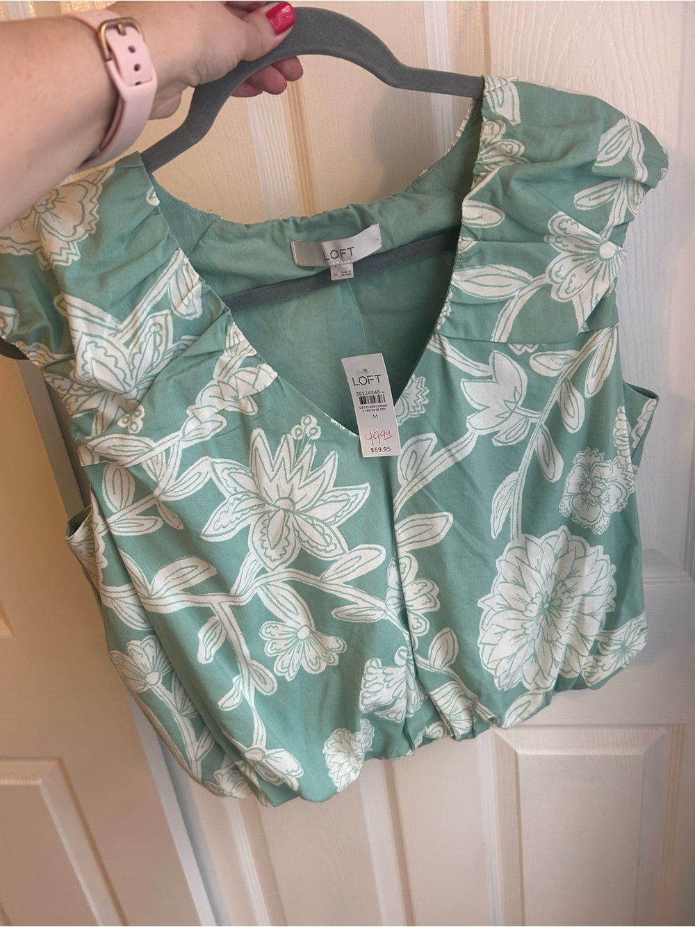 LOFT Mint Green Floral V-Neck Sleeveless Top